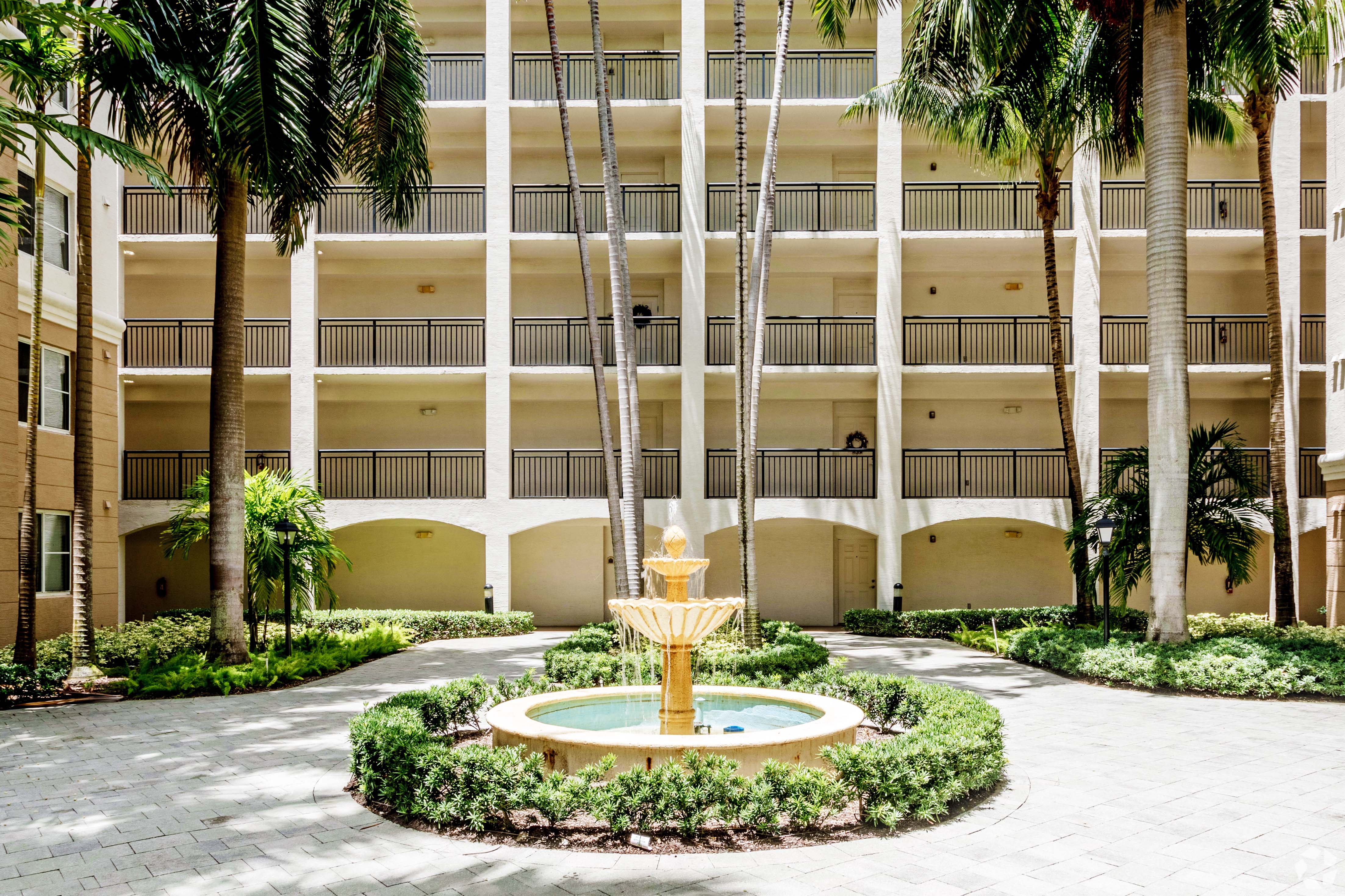 Vizcaya Lakes Boynton Beach, Florida Apartments for Rent